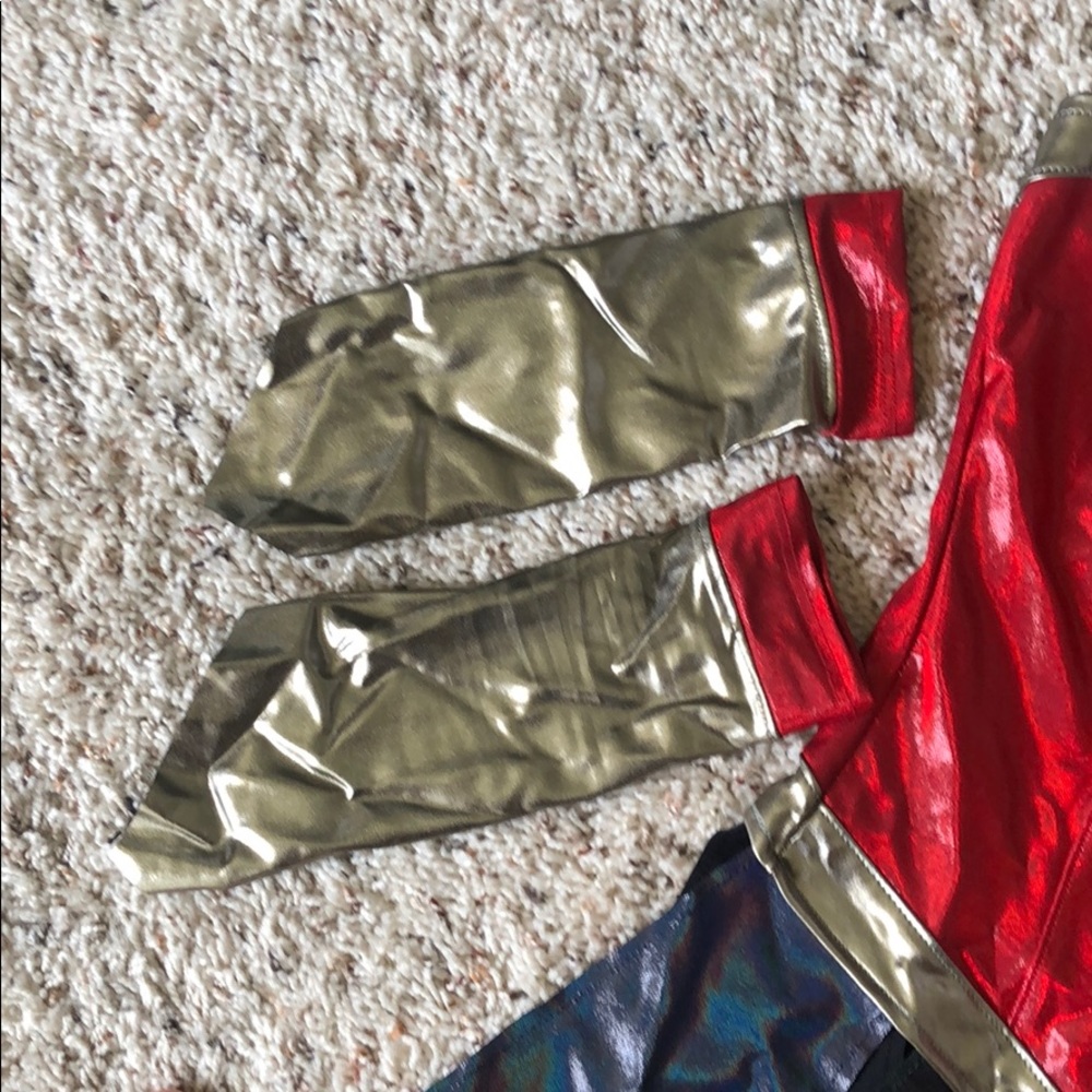 Wonder Woman Halloween outfit - Picture 5 of 8